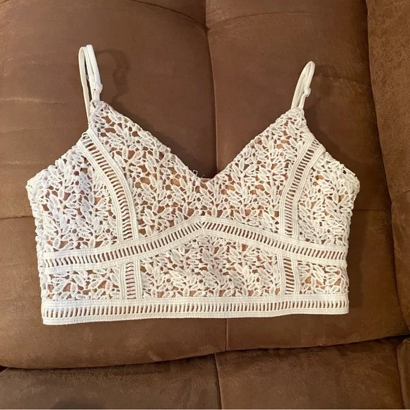 Kendal & Kylie 2pc Knit Crop Top and Skirt sz small - Picture 5 of 6